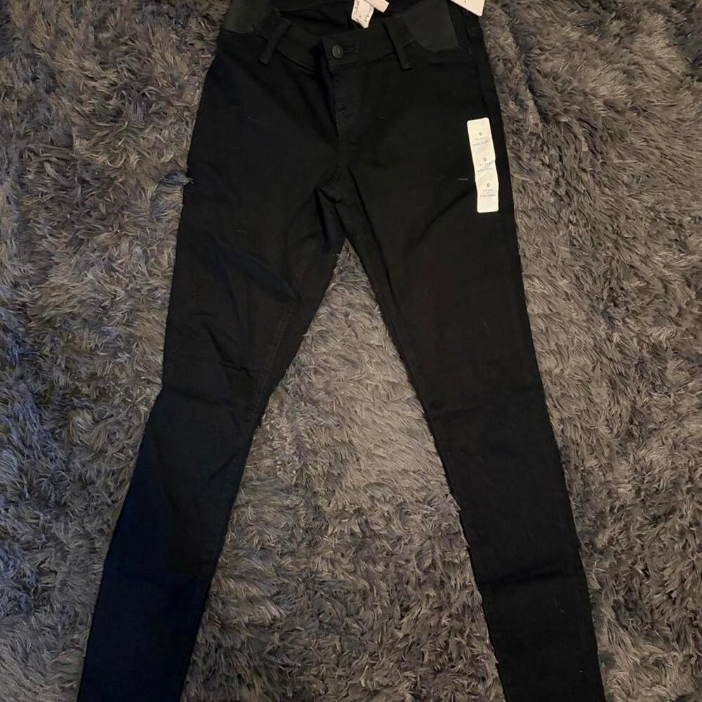 Black skinny jeans with side panel